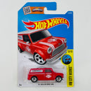 2016 Hot Wheels HW City Works 67 Austin Mini Van rojo 5SP