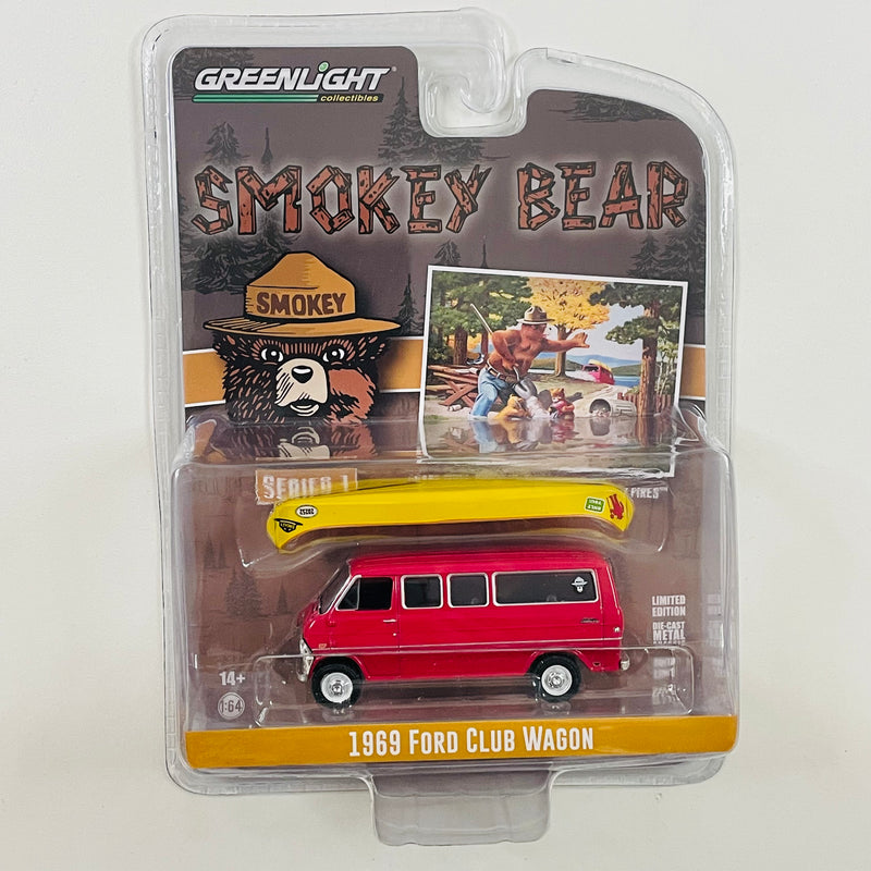 2021 Greenlight Smokey Bear 1969 Ford Club Wagon rojo Llantas de Goma y Lancha