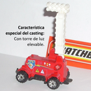 2002 Matchbox CHASE de Edición Limitada 1/10,000 50th Anniversary Rescue Rookies Emergency Power Truck rojo Primera Edición con Torre Elevable - Detalle Burbuja