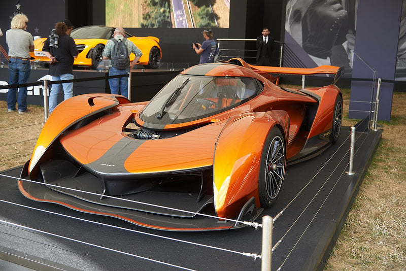 2025 Hot Wheels Car Culture Eurospeed McLaren Solus GT naranja Llantas de Goma RR