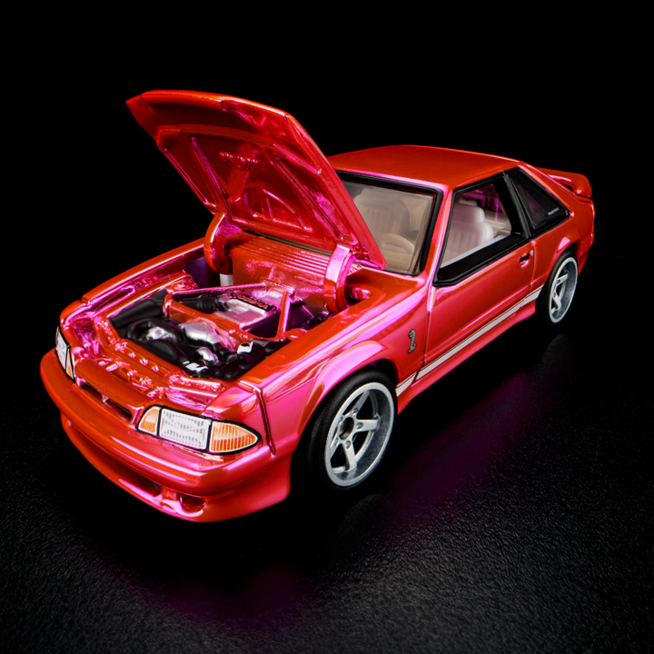 2024 Hot Wheels 24th Annual Collectors Nationals RLC Party Exclusivo Red Line Club Pink Edition 1993 Ford Mustang Cobra R rosado spectraflame Llantas de Goma RR