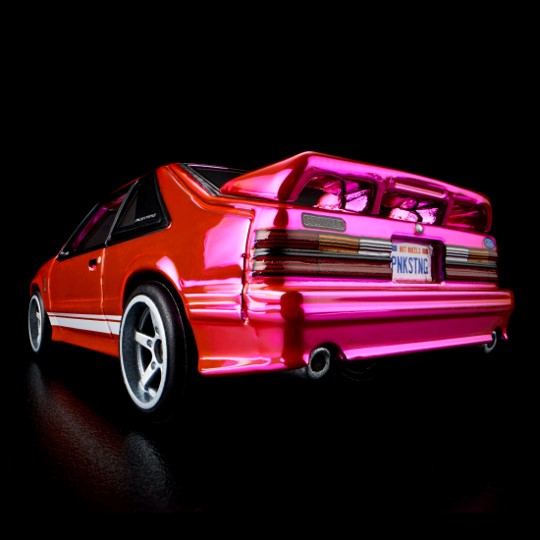 2024 Hot Wheels 24th Annual Collectors Nationals RLC Party Exclusivo Red Line Club Pink Edition 1993 Ford Mustang Cobra R rosado spectraflame Llantas de Goma RR