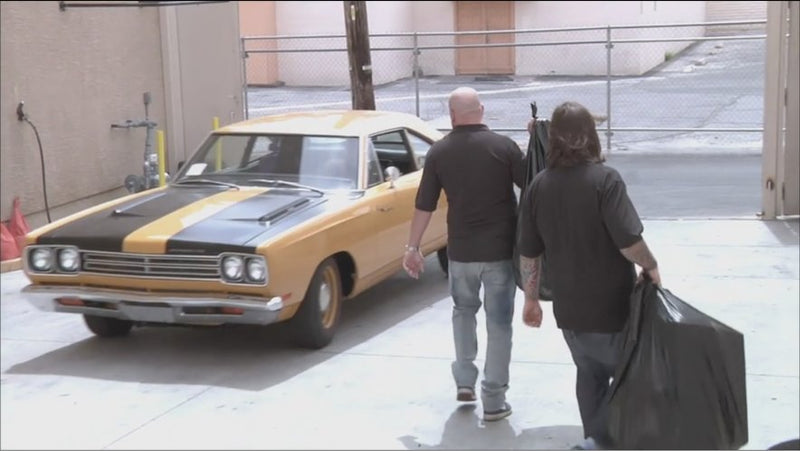 2021 Greenlight Hollywood Limited Edition History Pawn Stars El Precio de la Historia 1969 Plymouth Road Runner amarillo Llantas de Goma