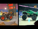 2021 Hot Wheels Monster Trucks Crash Legends Volkswagen VW Drag Bus blanco con celeste 5SP - Incluye Auto Aplastable
