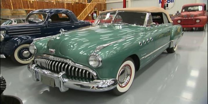 2022 Greenlight Hollywood History American Pickers Cazadores De Tesoros 1949 Buick Roadmaster Convertible verde Llantas de Goma