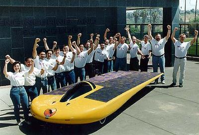 1998 Hot Wheels First Editions Solar Eagle III amarillo MC1