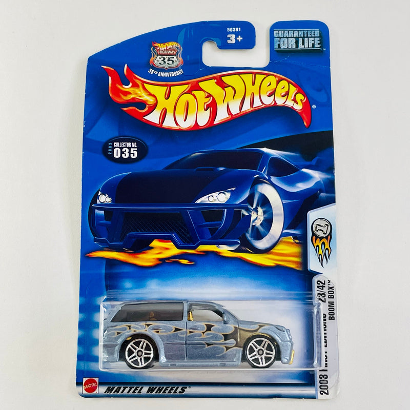2003 Hot Wheels First Editions Boom Box 035 gris metálico PR5