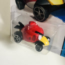 2014 Hot Wheels HW City Angry Birds Red rojo OH5