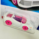 2023 Hot Wheels HW Screen Time Barbie Extra Fiat 500e blanco PR5