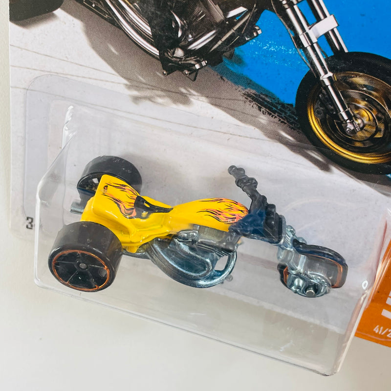 2012 Hot Wheels HW Stunt Blastous amarillo OH5 con MC5 Primera Edición