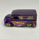 2000 Hot Wheels Circus on Wheels Series Dairy Delivery morado metálico 5SP - Loose