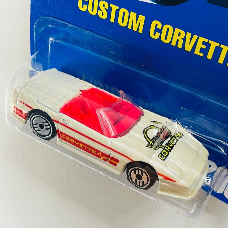 1993 Hot Wheels New Paint Style Custom Corvette 200 blanco UH variante Tampos con Borde Delgado