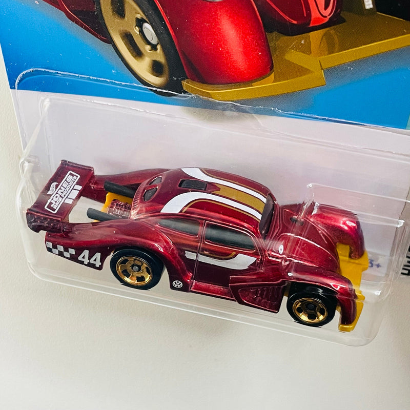 2022 Hot Wheels HW Contoured Volkswagen Käfer Racer rojo RSW Tarjeta Internacional