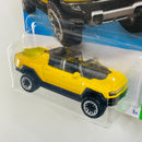 2022 Hot Wheels HW Green Speed GMC Hummer EV amarillo BLOR Primera Edición Tarjeta Internacional