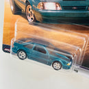 2021 Hot Wheels Premium Fast & Furious Fast Stars 92 Ford Mustang verde metálico Llantas de Goma