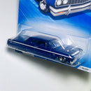 2010 Hot Wheels Hot Auction 64 Chevy Impala azul 5SP