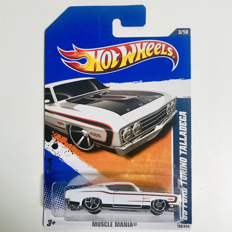 2011 Hot Wheels Muscle Mania 69 Ford Torino Talladega blanco MC5