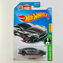 2016 Hot Wheels HW Green Speed Tesla Model S gris metálico PR5