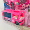 2021 Hot Wheels HW Getaways Barbie Dream Camper rosado DD8