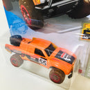 2021 Hot Wheels Baja Blazers Toyota Off-Road Truck naranja BLOR