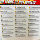 2008 Hot Wheels 40 Years of Hot Wheels Set Colección Set de 40 - Sweet 16, GMC Motorhome, 65 Mustang, Volkswagen Drag Bus y más