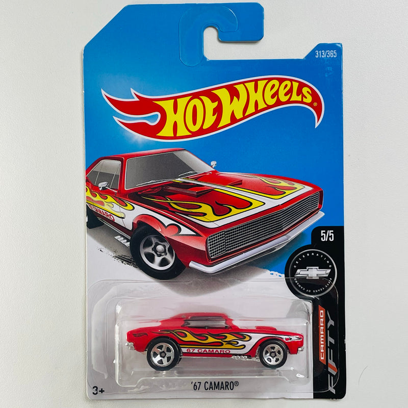 2017 Hot Wheels Camaro Fifty 67 Camaro rojo 5SP Tampos Conmemorativos de 1983