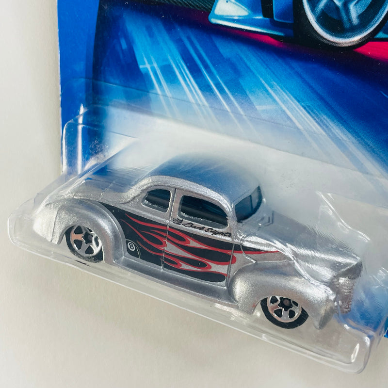 2004 Hot Wheels Pride Rides 1940 Ford Coupe 206 plata metálico 5SP