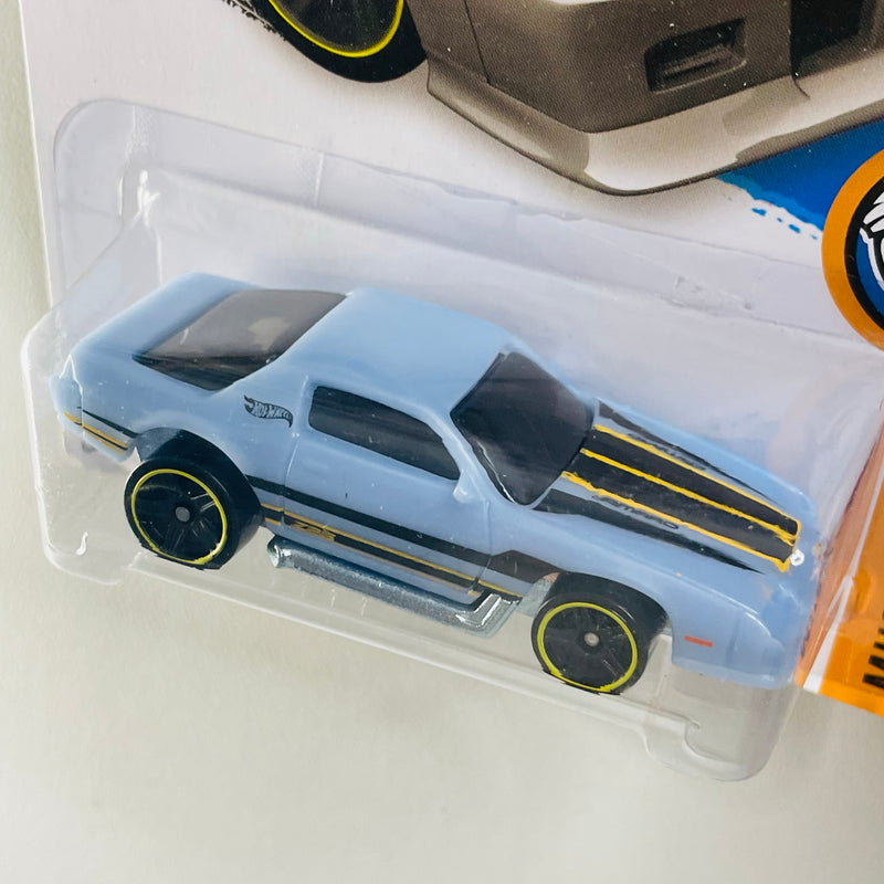 2016 Hot Wheels Muscle Mania Camaro Z28 celeste PR5