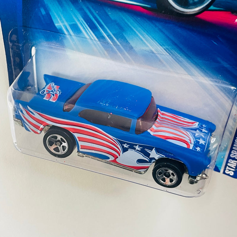 2004 Hot Wheels Star Spangled Chevy 1957 125 azul 5SP base ZAMAC