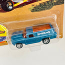 1996 Johnny Lightning Wacky Winners Limited Edition 1/17,500 Tom Daniel Bad News 1960 Chevrolet Station Wagon azul