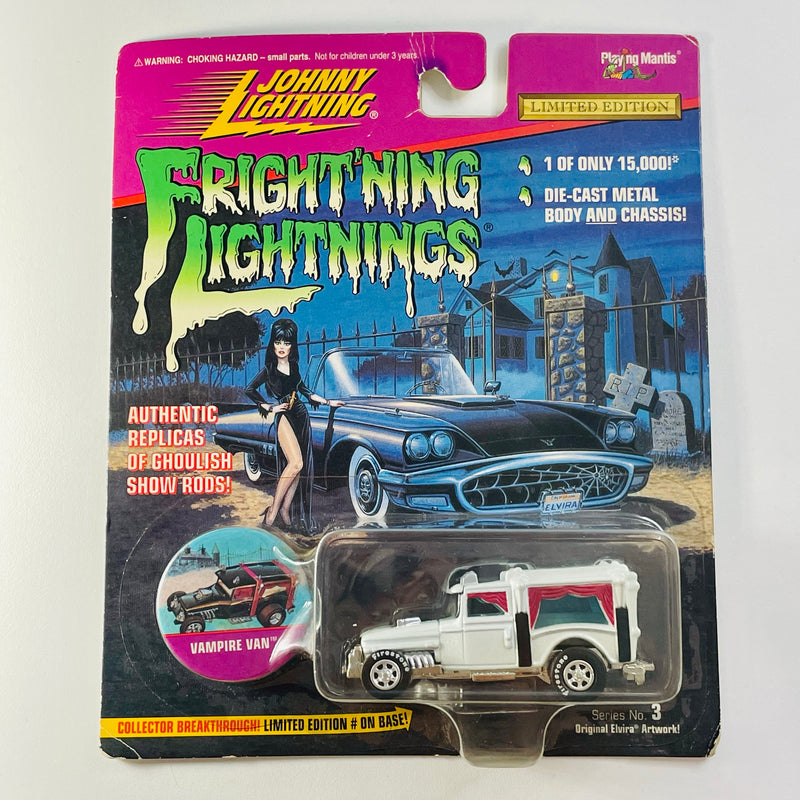 1997 Johnny Lightning Frightning Lightnings Limited Edition 1/15,000 Dark Shadows Barnabas Collins Vampire Van 1933 Chevrolet Sedan Delivery blanco