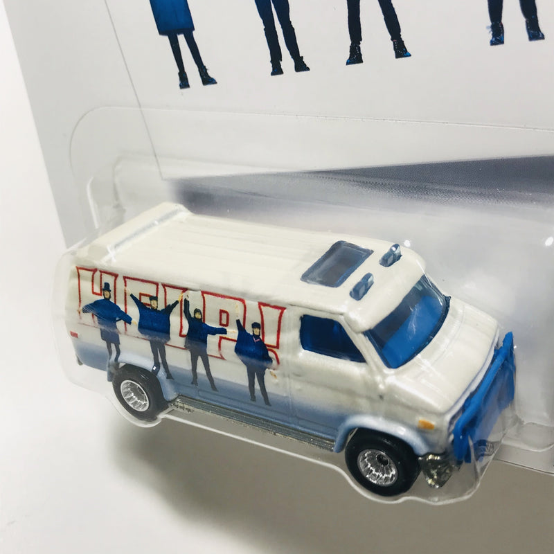 2019 Hot Wheels Pop Culture The Beatles Custom GMC Panel Van blanco Llantas de Goma RR