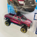2020 Hot Wheels Olympic Games Tokyo 2020 10 Toyota Tundra rojo BLOR