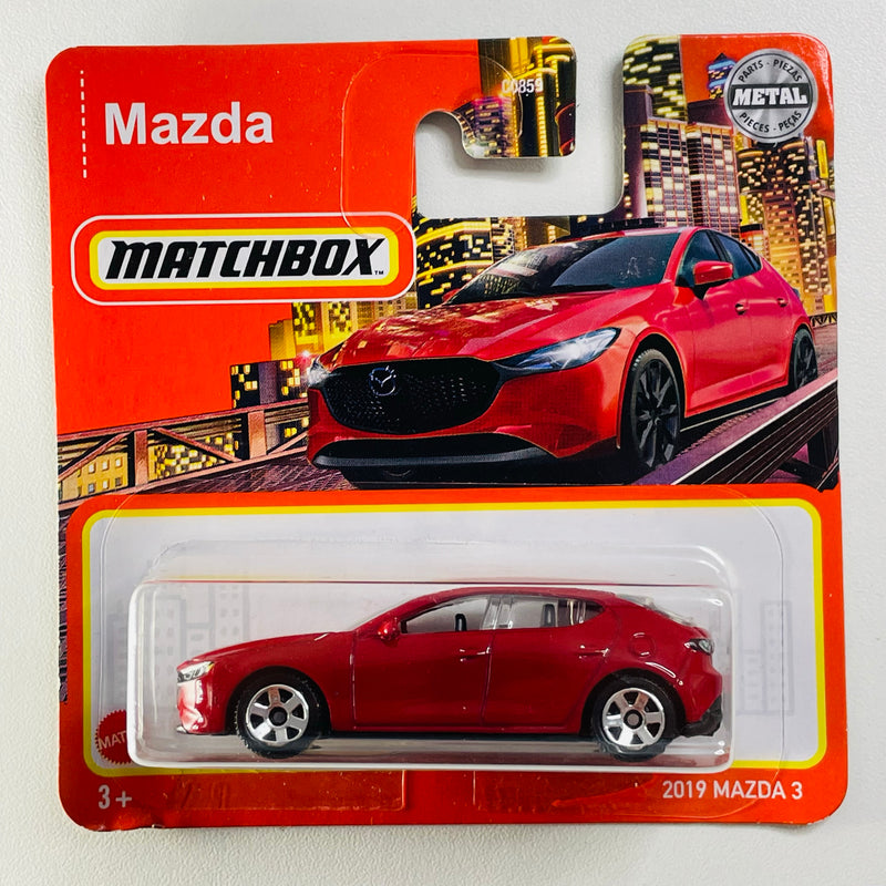 2021 Matchbox MBX Metro 2019 Mazda 3 rojo Tarjeta Europea