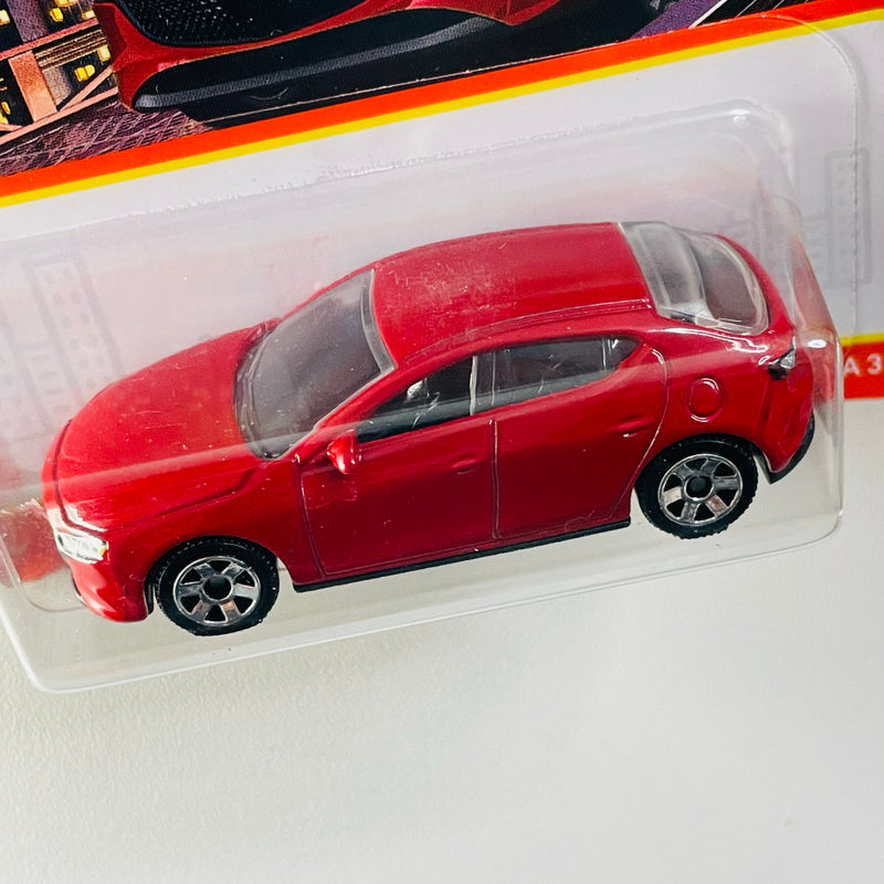 2021 Matchbox MBX Metro 2019 Mazda 3 rojo Tarjeta Europea