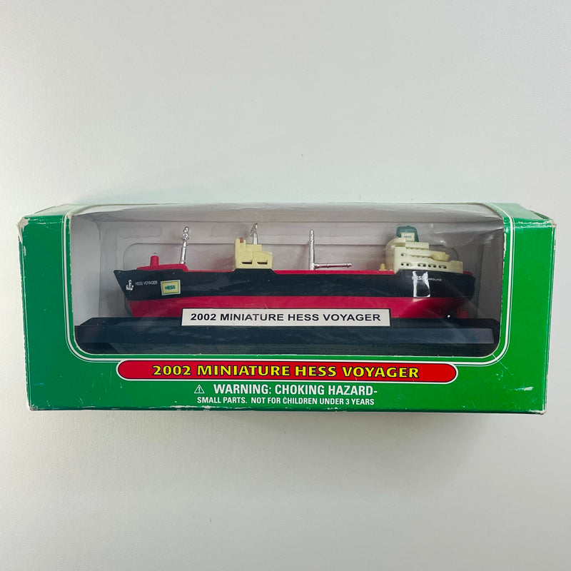 2002 Hess Miniature Hess Voyager Gasoline Oil Tanker Buque Cisterna negro con rojo