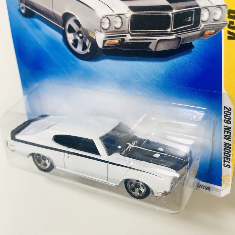 2009 Hot Wheels New Models 70 Buick GSX blanco 5SP