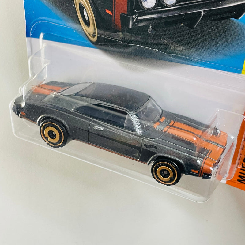 2022 Hot Wheels Muscle Mania 69 Dodge Charger 500 gris metálico AD