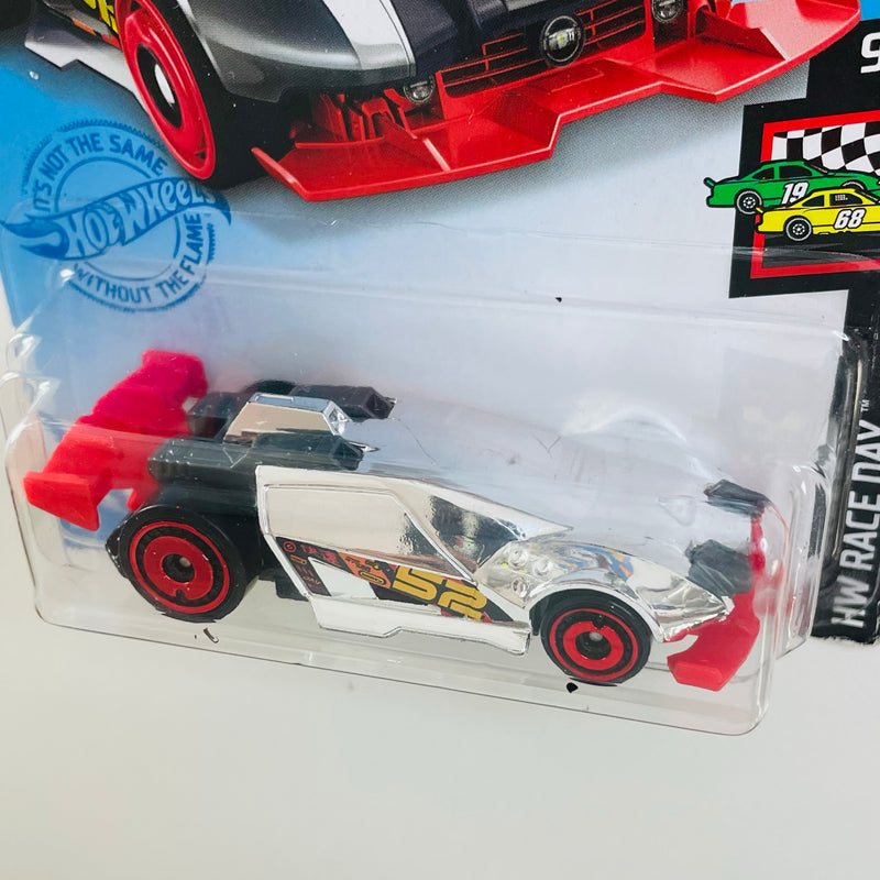 2021 Hot Wheels HW Race Day DAVancenator cromado AD Primera Edición