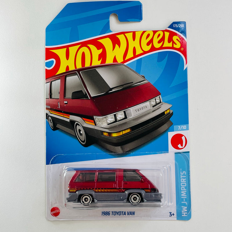 2022 Hot Wheels HW J-Imports 1986 Toyota Van rojo metálico AD Primera Edición