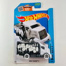 2015 Hot Wheels HW City Hiway Hauler 2 blanco OH5