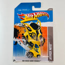 2011 Hot Wheels HW Video Game Heroes Hyper Mite amarillo PR5 con 5SP