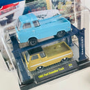 2022 M2 Machines Ford Mercury Les Pickup Ford Et Mercury 1965 2 Pack Set de 2 - 1956 Ford Econoline Truck R23 dorado y celeste Llantas de Goma RR