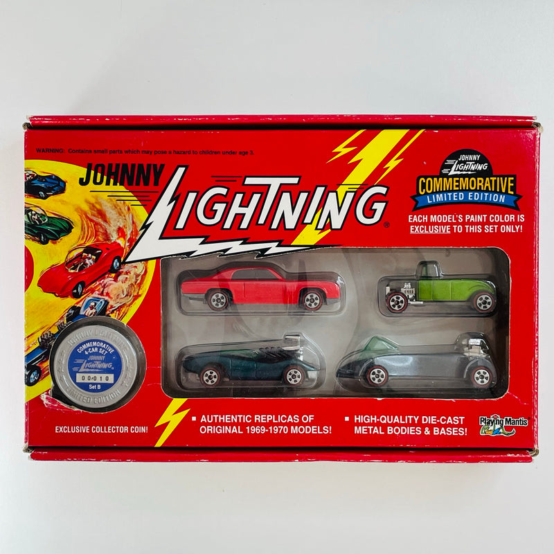 1994 Johnny Lightning Commemorative Limited Edition 4 Pack Set de 4 con Moneda Coleccionista - Custom Pontiac GTO, Vicious Vette Chevrolet Corvette, 32 Ford Roadster, Wasp