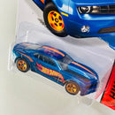 2015 Hot Wheels HW Race 13 Copo Camaro Chevrolet azul metálico 5SP