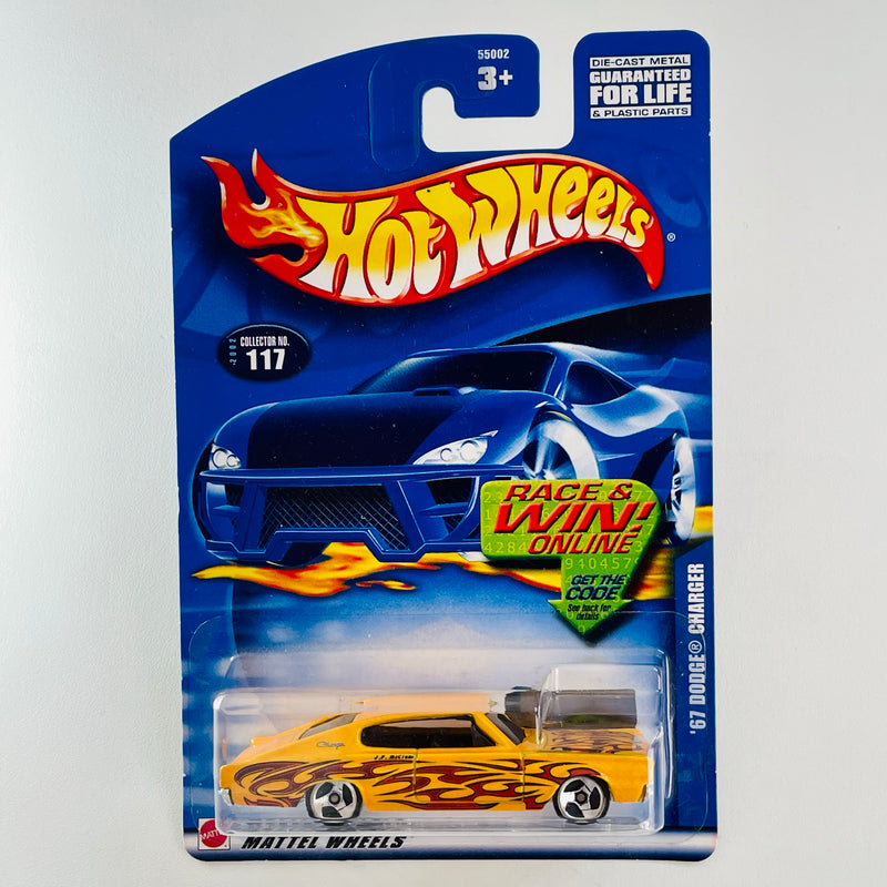 2002 Hot Wheels 67 Dodge Charger 117 amarillo 3SP