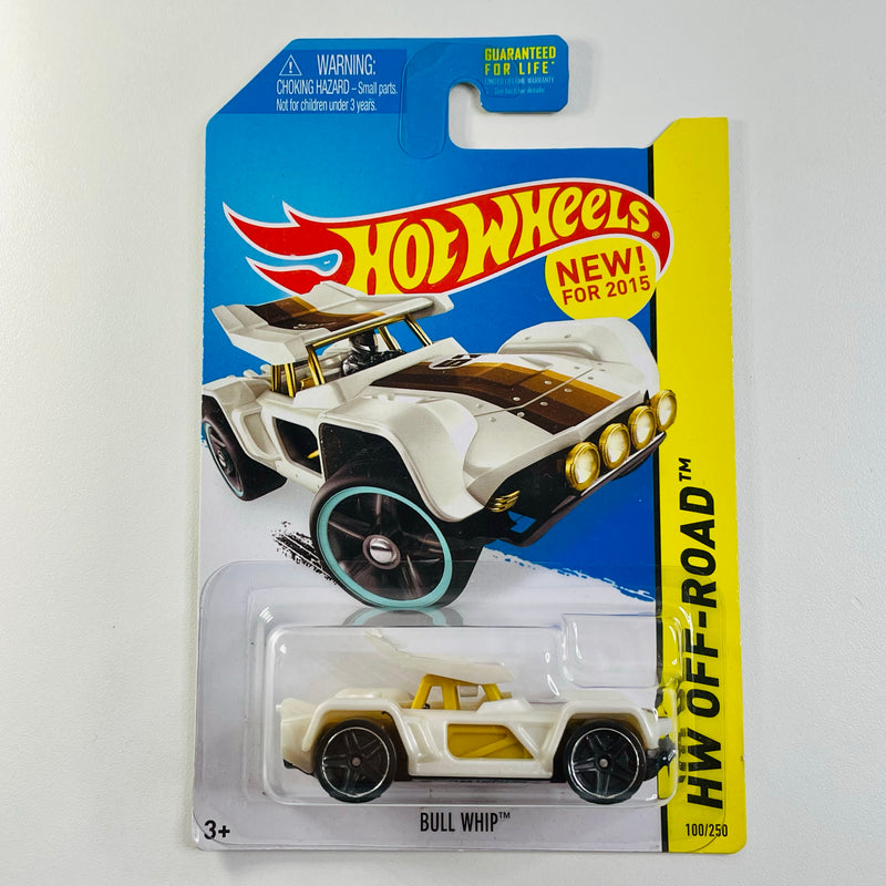 2015 Hot Wheels HW Off-Road Bull Whip blanco PR5