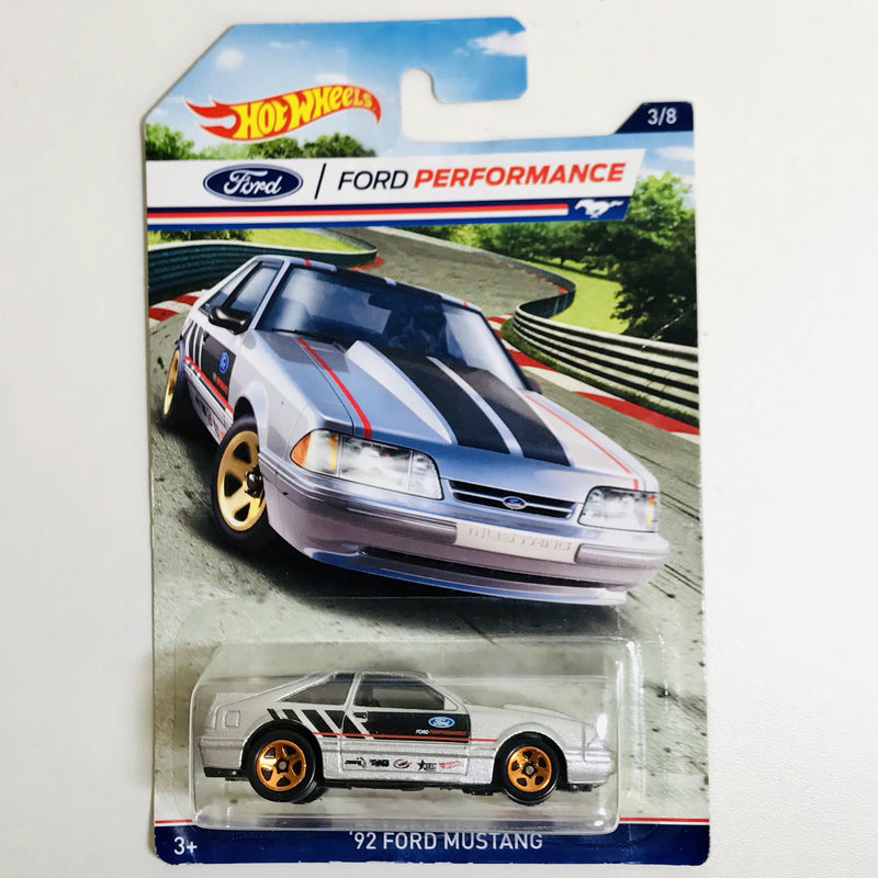 2016 Hot Wheels Ford Performance 92 Ford Mustang plata 5SP