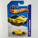 2013 Hot Wheels HW Showroom Enzo Ferrari amarillo J5