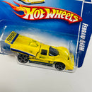 2009 Hot Wheels HW Special Features Ferrari 512M amarillo PR5 Tarjeta Europea